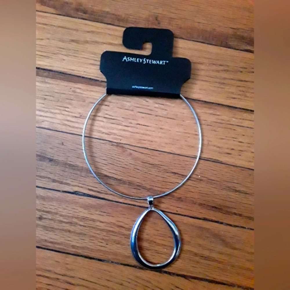 Ashley Stewart Women's Silver Choker Necklace. New!